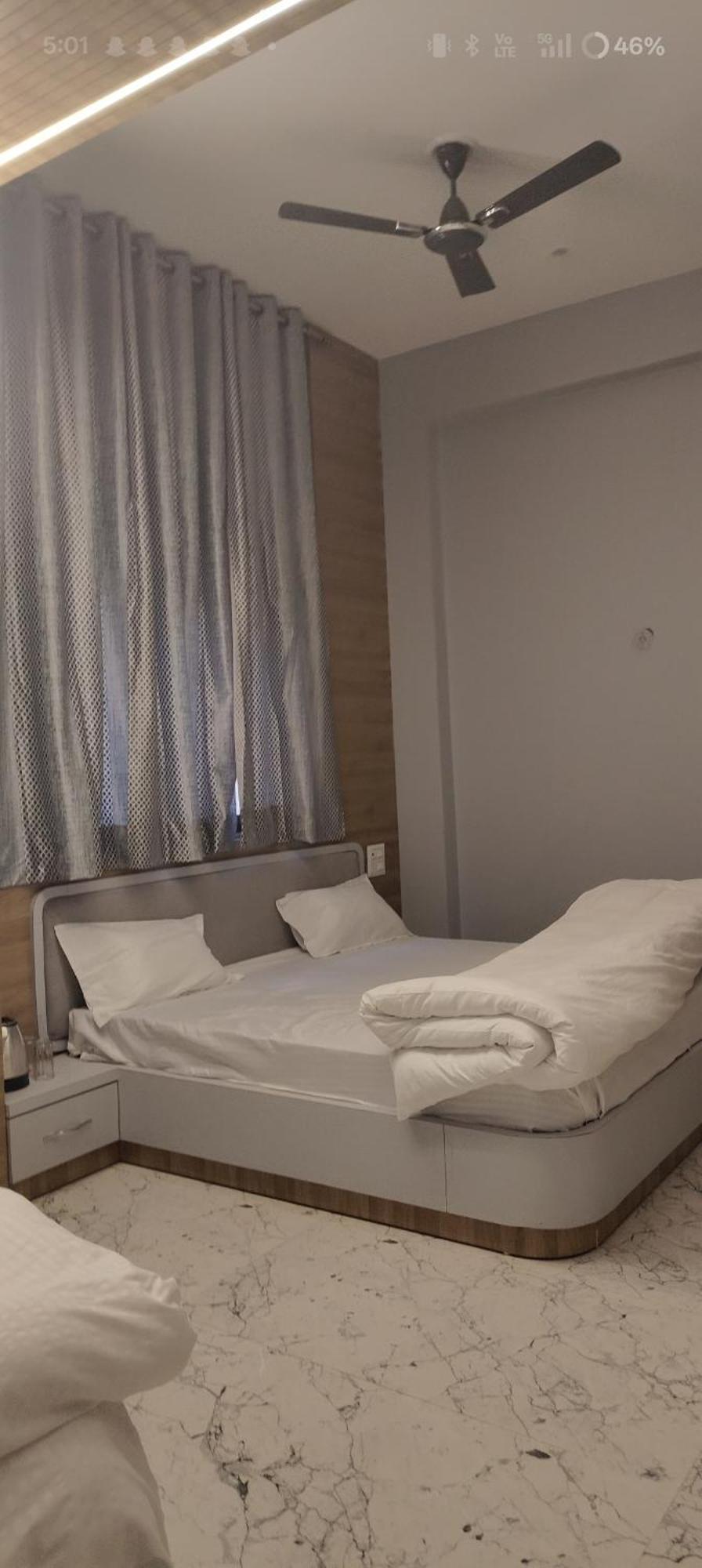 The Maheshwari Residency Hotel Ayodhya Ngoại thất bức ảnh